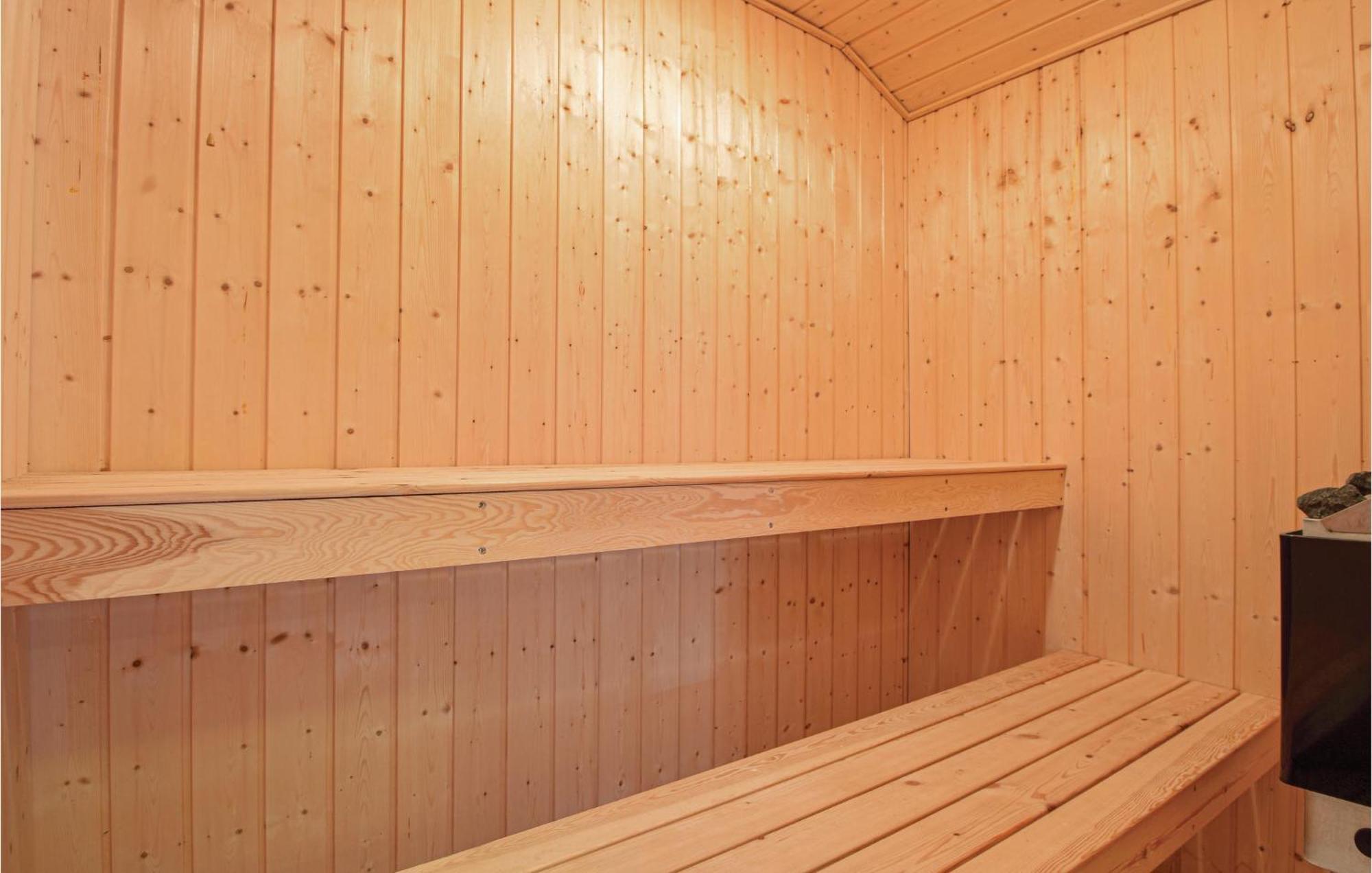 Amazing Home In Bjert With Wifi Binderup Strand Bagian luar foto